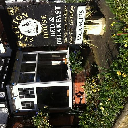 Stretton House Bed & Breakfast Стратфорд на Ейвън Екстериор снимка